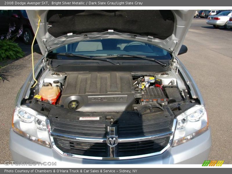 Bright Silver Metallic / Dark Slate Gray/Light Slate Gray 2008 Dodge Avenger SXT