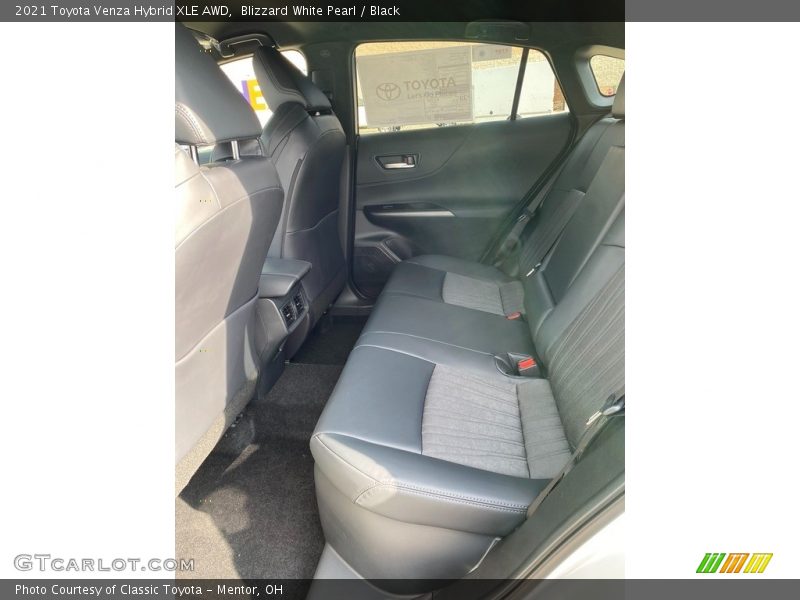 Blizzard White Pearl / Black 2021 Toyota Venza Hybrid XLE AWD