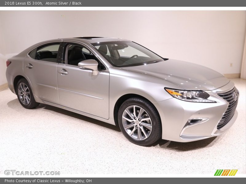 Atomic Silver / Black 2018 Lexus ES 300h