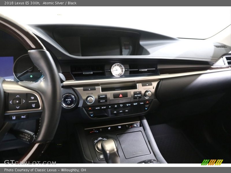 Controls of 2018 ES 300h