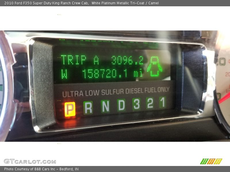 White Platinum Metallic Tri-Coat / Camel 2010 Ford F350 Super Duty King Ranch Crew Cab