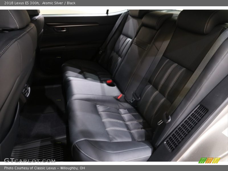 Atomic Silver / Black 2018 Lexus ES 300h