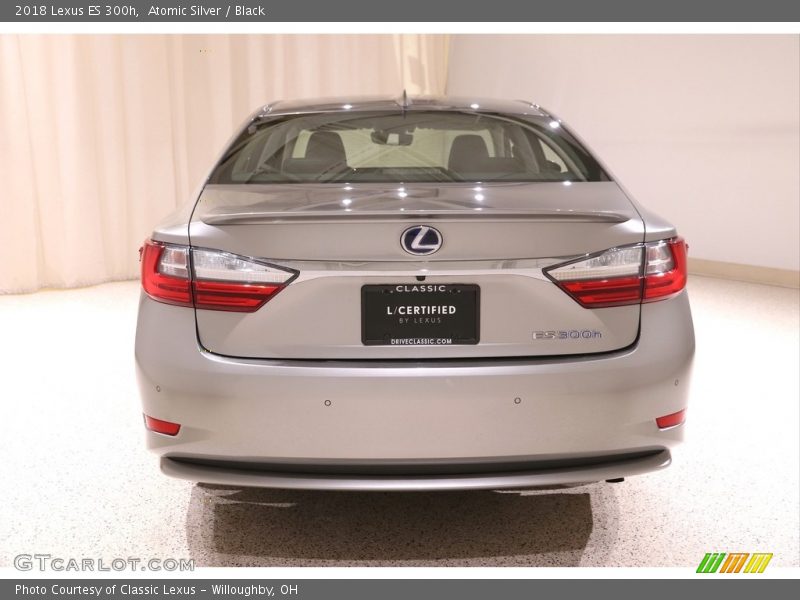 Atomic Silver / Black 2018 Lexus ES 300h