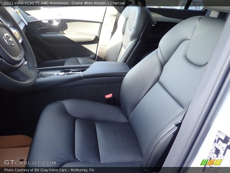 Crystal White Metallic / Charcoal 2021 Volvo XC90 T5 AWD Momentum