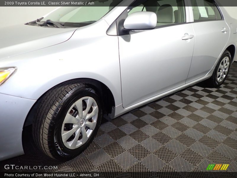 Classic Silver Metallic / Ash 2009 Toyota Corolla LE
