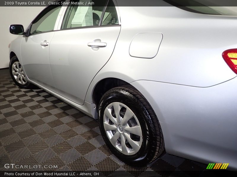 Classic Silver Metallic / Ash 2009 Toyota Corolla LE