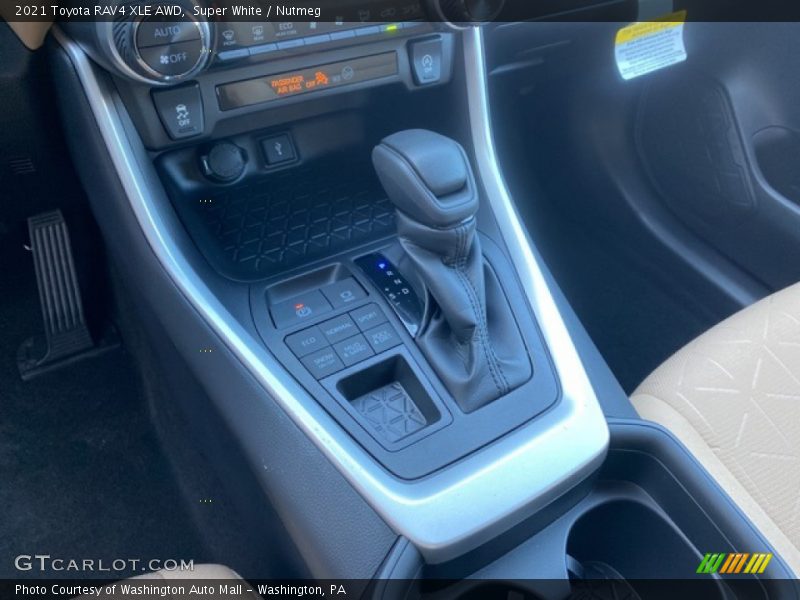  2021 RAV4 XLE AWD 8 Speed ECT-i Automatic Shifter