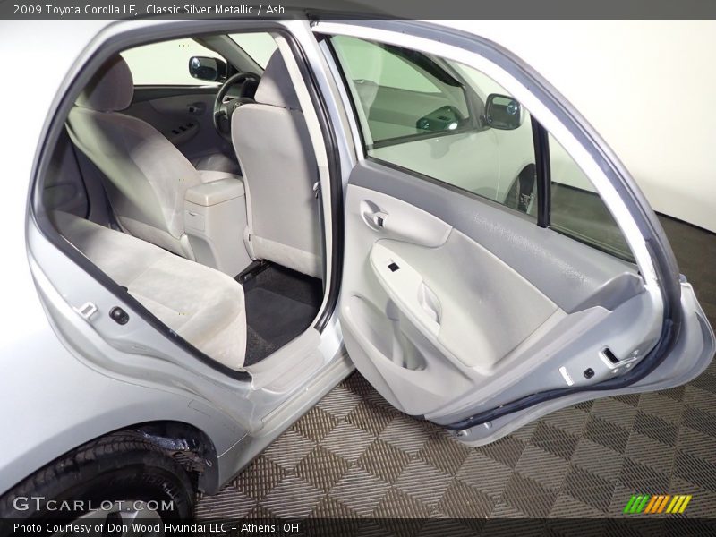 Classic Silver Metallic / Ash 2009 Toyota Corolla LE