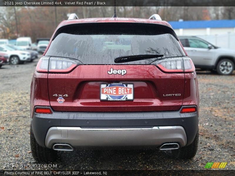 Velvet Red Pearl / Black 2021 Jeep Cherokee Limited 4x4
