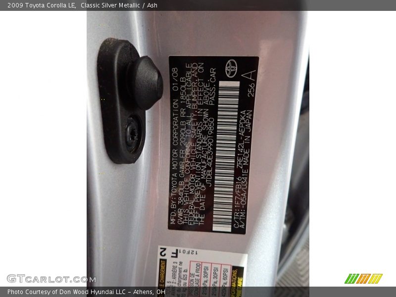 Classic Silver Metallic / Ash 2009 Toyota Corolla LE