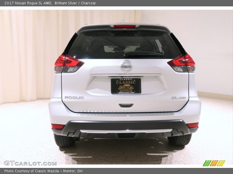 Brilliant Silver / Charcoal 2017 Nissan Rogue SL AWD