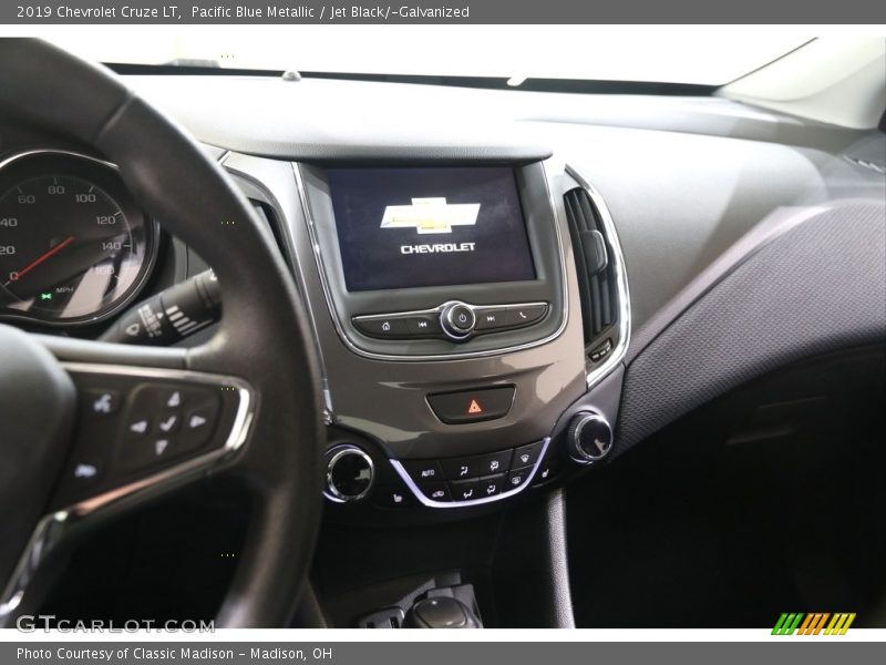 Pacific Blue Metallic / Jet Black/­Galvanized 2019 Chevrolet Cruze LT