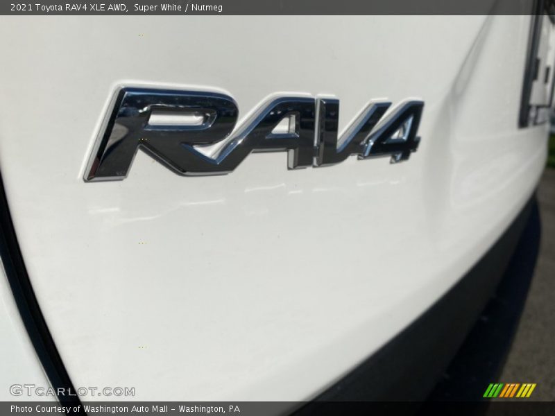 Super White / Nutmeg 2021 Toyota RAV4 XLE AWD