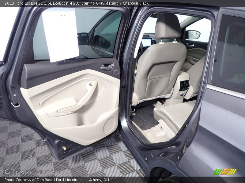 Sterling Gray Metallic / Charcoal Black 2013 Ford Escape SE 1.6L EcoBoost 4WD