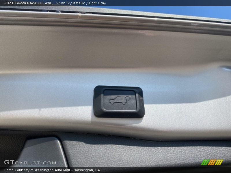 Silver Sky Metallic / Light Gray 2021 Toyota RAV4 XLE AWD