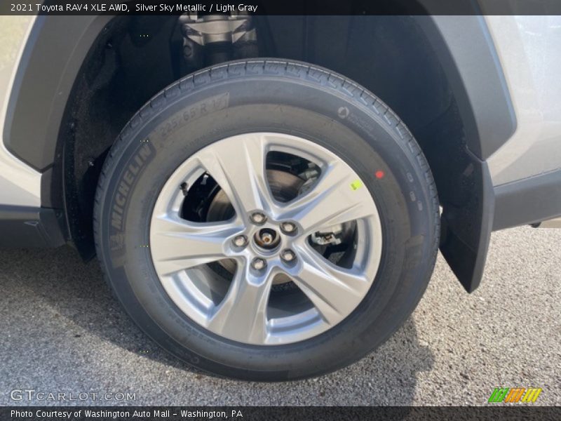 Silver Sky Metallic / Light Gray 2021 Toyota RAV4 XLE AWD