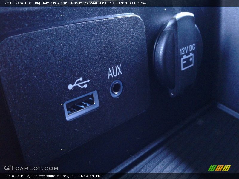 Maximum Steel Metallic / Black/Diesel Gray 2017 Ram 1500 Big Horn Crew Cab