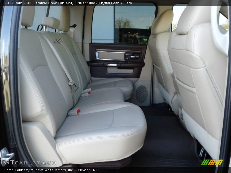 Brilliant Black Crystal Pearl / Black 2017 Ram 2500 Laramie Crew Cab 4x4