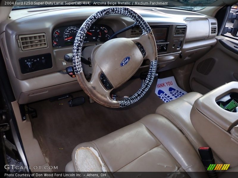 Arizona Beige Metallic / Medium Parchment 2004 Ford F250 Super Duty Lariat SuperCab 4x4