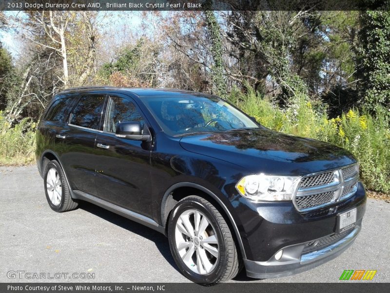 Front 3/4 View of 2013 Durango Crew AWD