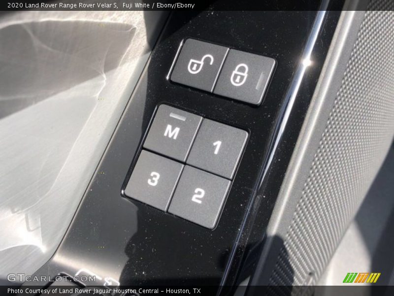 Fuji White / Ebony/Ebony 2020 Land Rover Range Rover Velar S