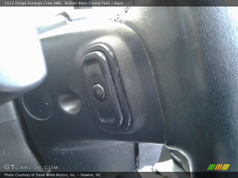 Brilliant Black Crystal Pearl / Black 2013 Dodge Durango Crew AWD