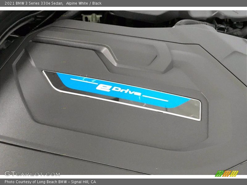 Alpine White / Black 2021 BMW 3 Series 330e Sedan