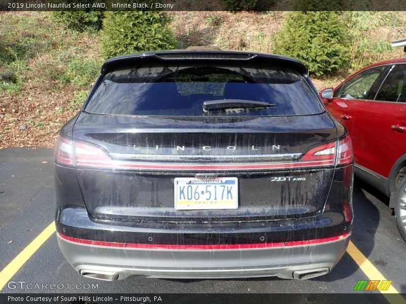 Infinite Black / Ebony 2019 Lincoln Nautilus Select AWD