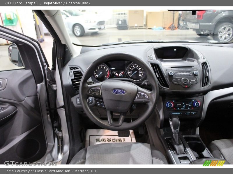 Ingot Silver / Charcoal Black 2018 Ford Escape SE