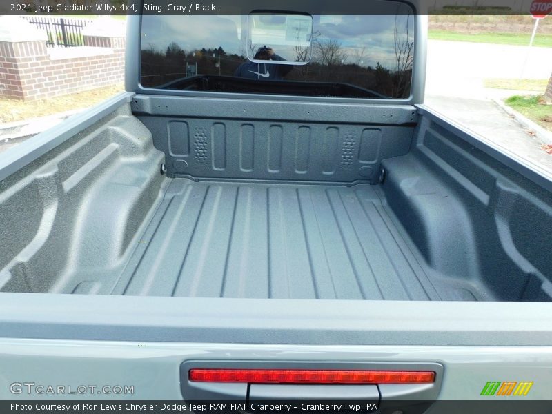 Sting-Gray / Black 2021 Jeep Gladiator Willys 4x4