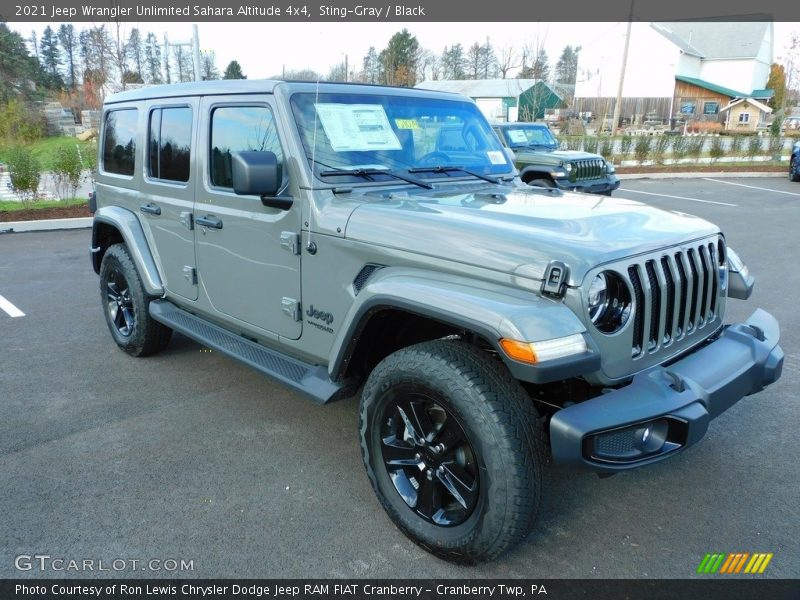 Front 3/4 View of 2021 Wrangler Unlimited Sahara Altitude 4x4