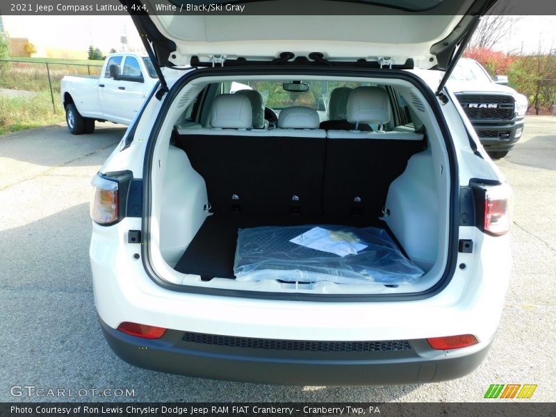 White / Black/Ski Gray 2021 Jeep Compass Latitude 4x4