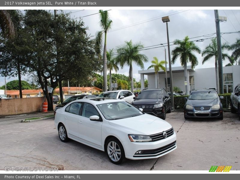Pure White / Titan Black 2017 Volkswagen Jetta SEL