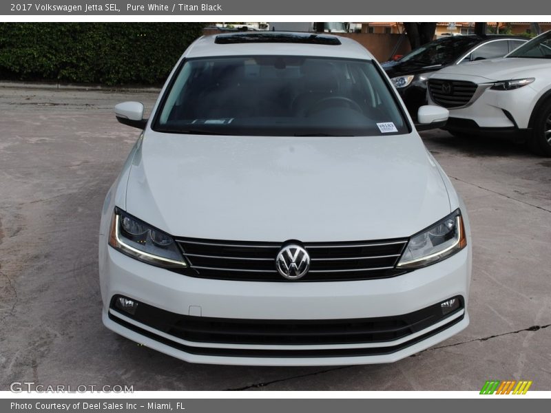 Pure White / Titan Black 2017 Volkswagen Jetta SEL