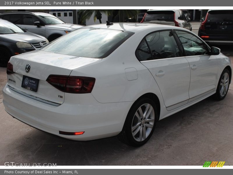 Pure White / Titan Black 2017 Volkswagen Jetta SEL