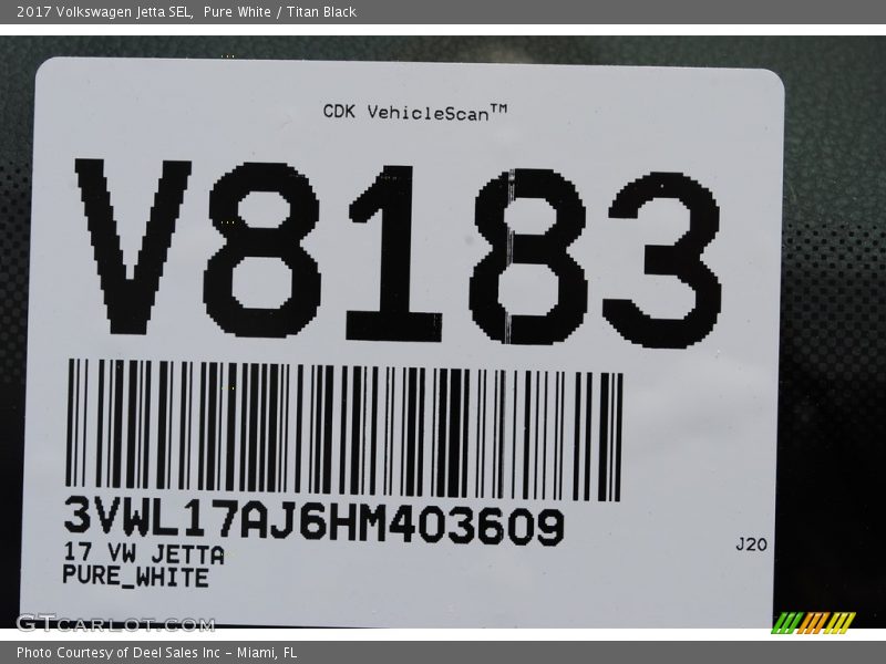 Pure White / Titan Black 2017 Volkswagen Jetta SEL