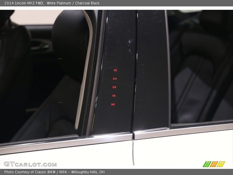 White Platinum / Charcoal Black 2014 Lincoln MKZ FWD