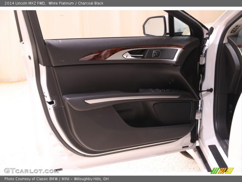 White Platinum / Charcoal Black 2014 Lincoln MKZ FWD
