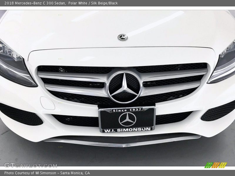 Polar White / Silk Beige/Black 2018 Mercedes-Benz C 300 Sedan
