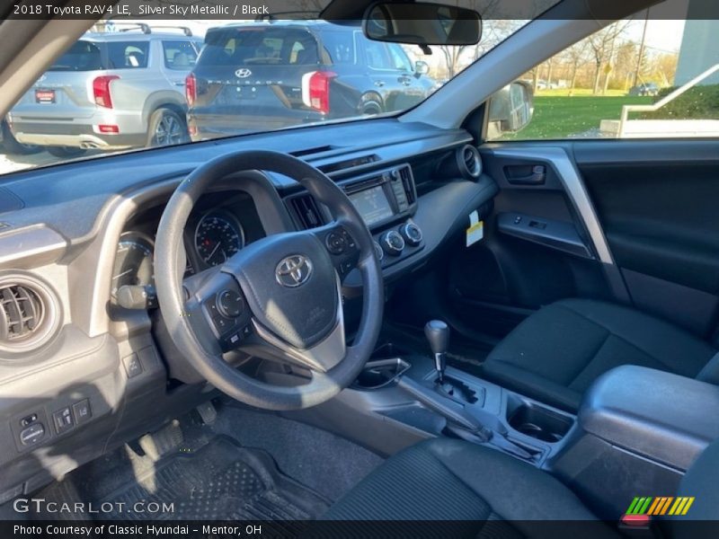 Silver Sky Metallic / Black 2018 Toyota RAV4 LE