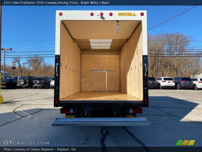  2021 ProMaster 3500 Cutaway Moving Truck Trunk