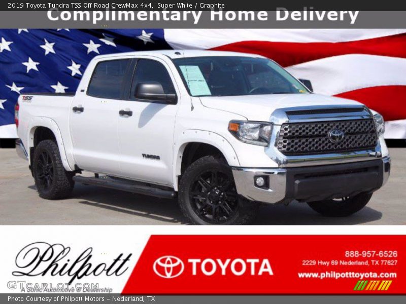 Super White / Graphite 2019 Toyota Tundra TSS Off Road CrewMax 4x4