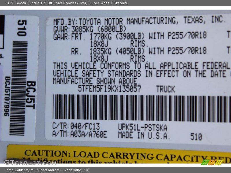 Super White / Graphite 2019 Toyota Tundra TSS Off Road CrewMax 4x4