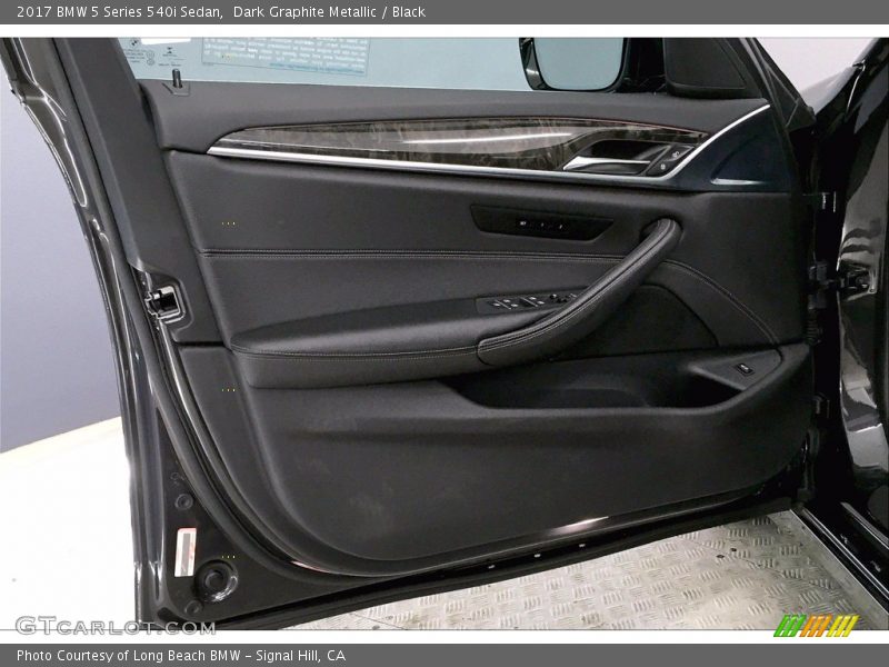 Dark Graphite Metallic / Black 2017 BMW 5 Series 540i Sedan