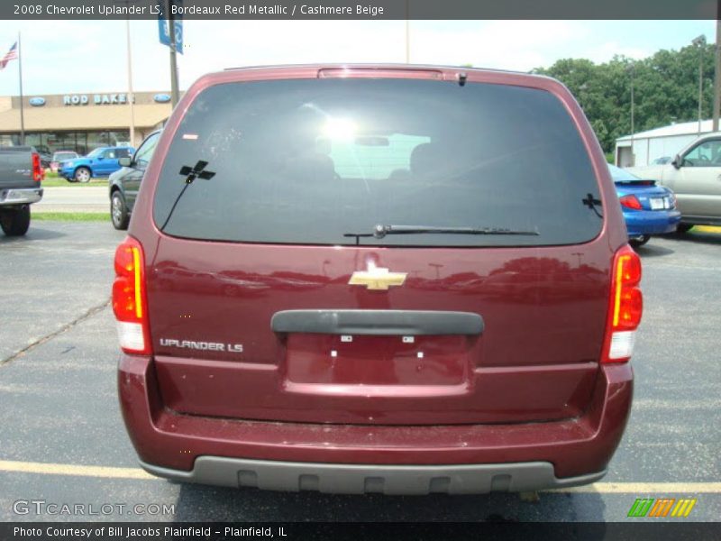 Bordeaux Red Metallic / Cashmere Beige 2008 Chevrolet Uplander LS