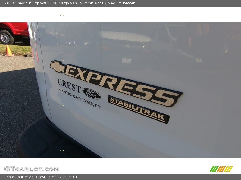 Summit White / Medium Pewter 2013 Chevrolet Express 1500 Cargo Van