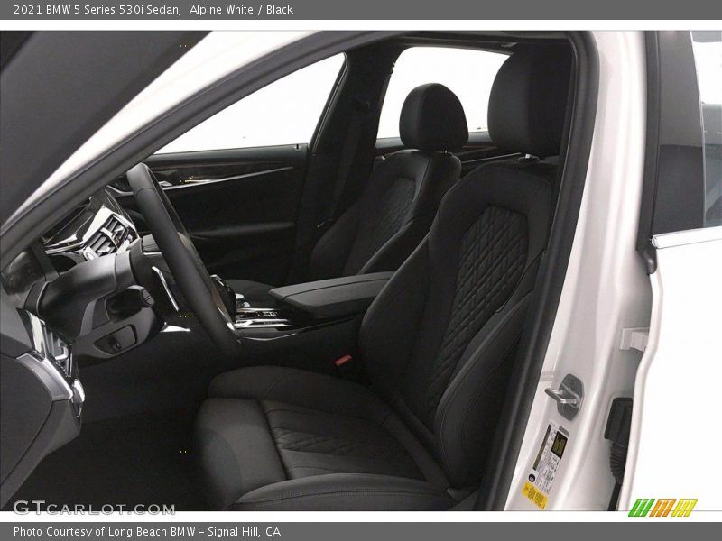 Alpine White / Black 2021 BMW 5 Series 530i Sedan