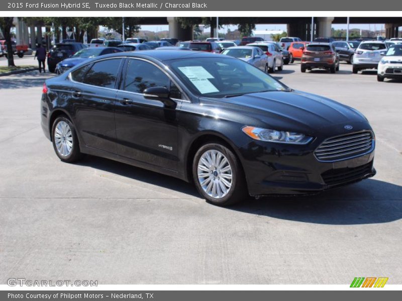 Tuxedo Black Metallic / Charcoal Black 2015 Ford Fusion Hybrid SE