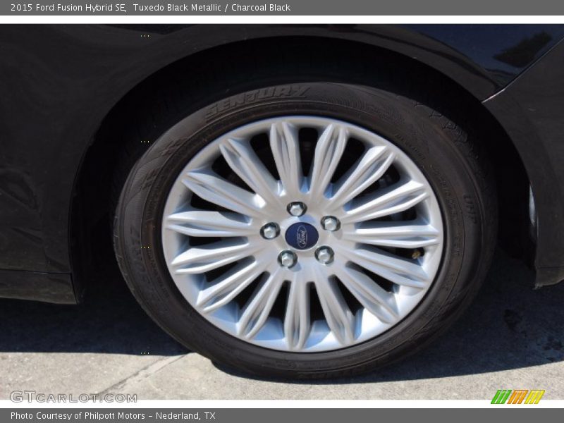 Tuxedo Black Metallic / Charcoal Black 2015 Ford Fusion Hybrid SE