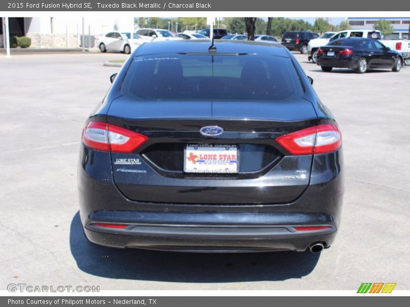 Tuxedo Black Metallic / Charcoal Black 2015 Ford Fusion Hybrid SE